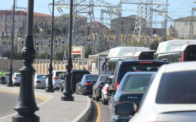 İş saatları dəyişir: Tıxaclar azalacaqmı?